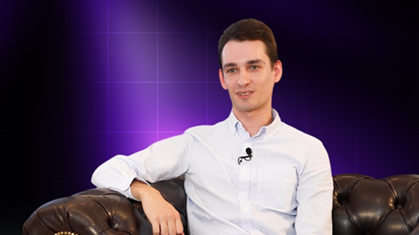 Павел Серов